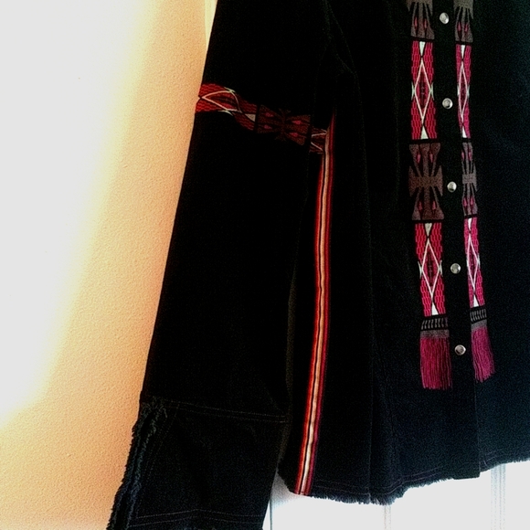 Tasha Polizzi Black Velvet Jacket w Embroidery - Picture 9 of 11